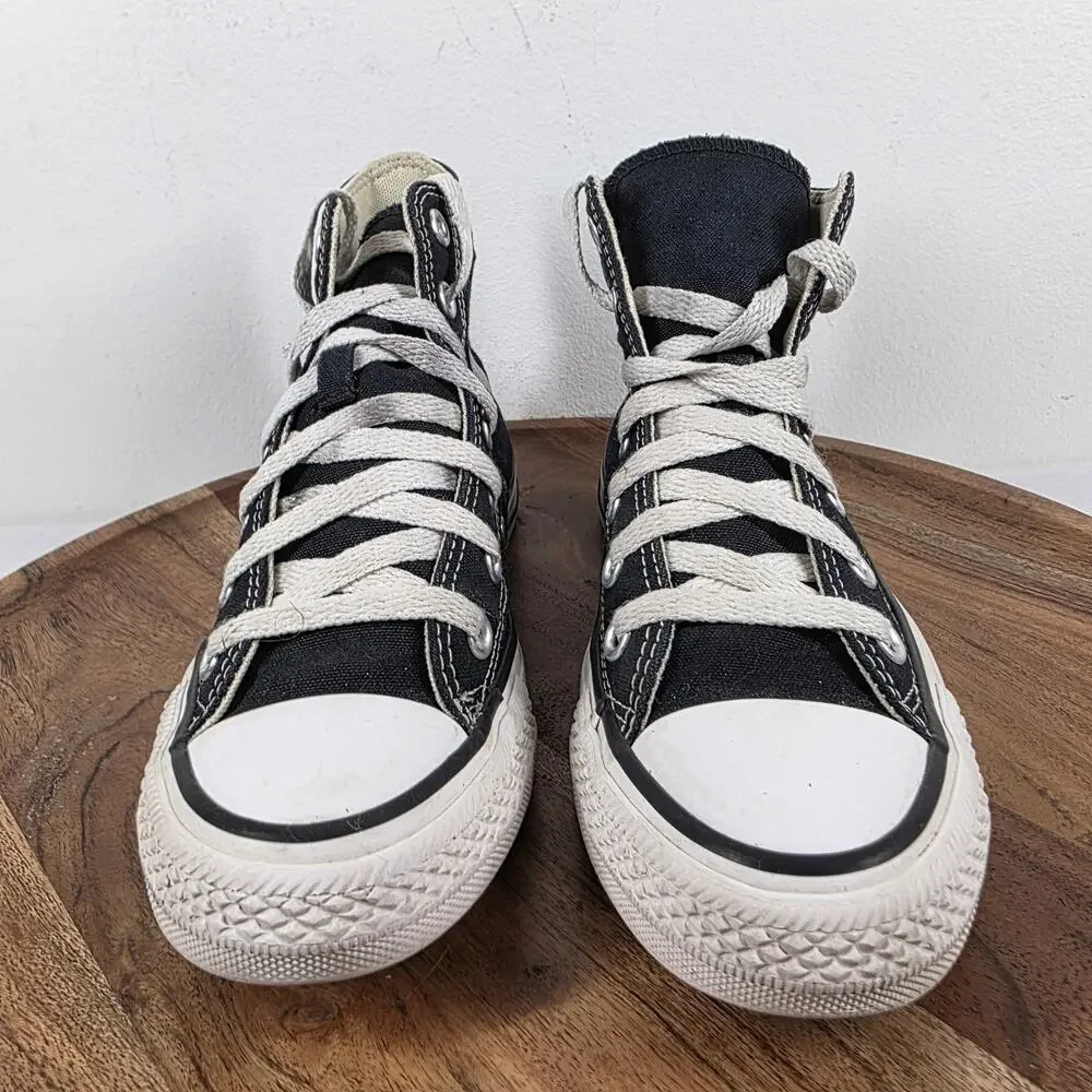 Converse Chuck Taylor All Star Womens Black And White Size 6.5 High Top Shoes